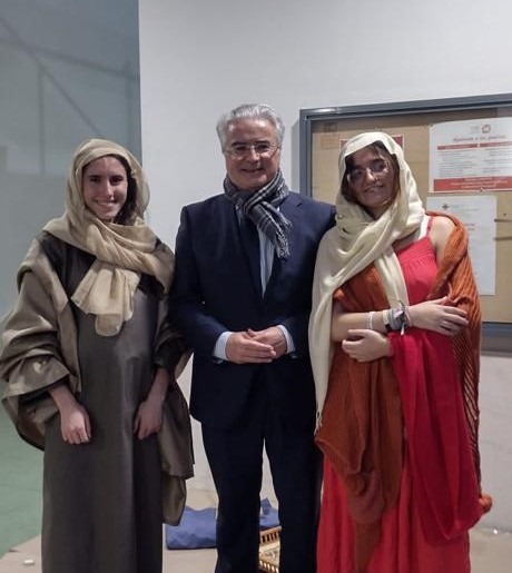 1 IMG 20221220 WA0038 &bull; CEU Andalucía acogió la representación de un Belén Viviente los días previos a la Navidad