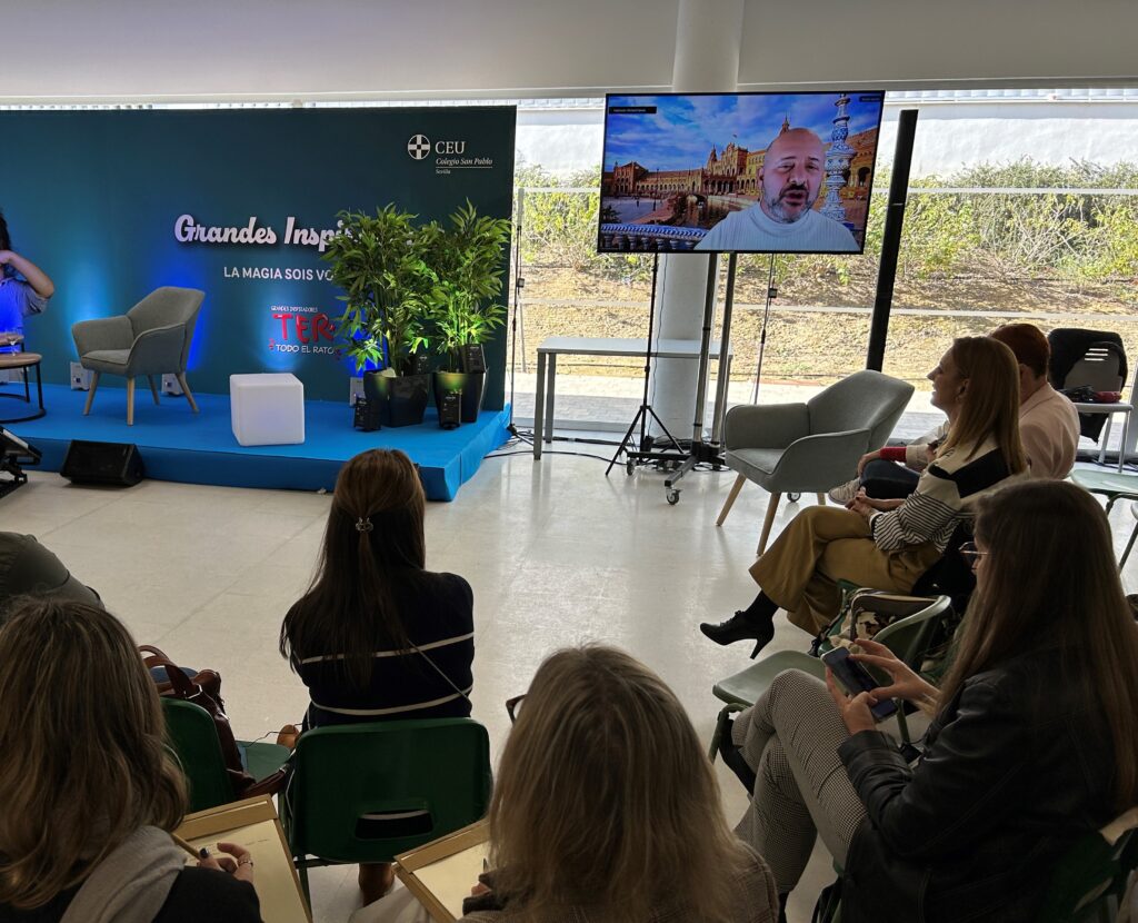 1 IMG 7965 2 &bull; Grandes inspiradores ‘todo el rato’: más de 500 personas participan en el I CEU Fórum de Educación del Colegio CEU San Pablo Sevilla