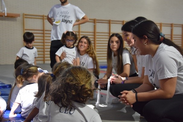1 PSICO 3 &bull; Alumnos del Ciclo Superior de Educación Infantil del CEP-CEU diseñan una sesión de psicomotricidad con los alumnos del Colegio CEU San Pablo Sevilla