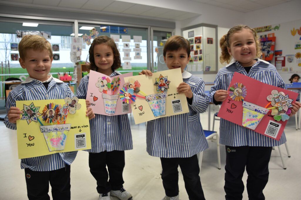 1 abuelos ceu andalucia 10 1 &bull; El Colegio CEU San Pablo Sevilla celebra el Día de los Abuelos