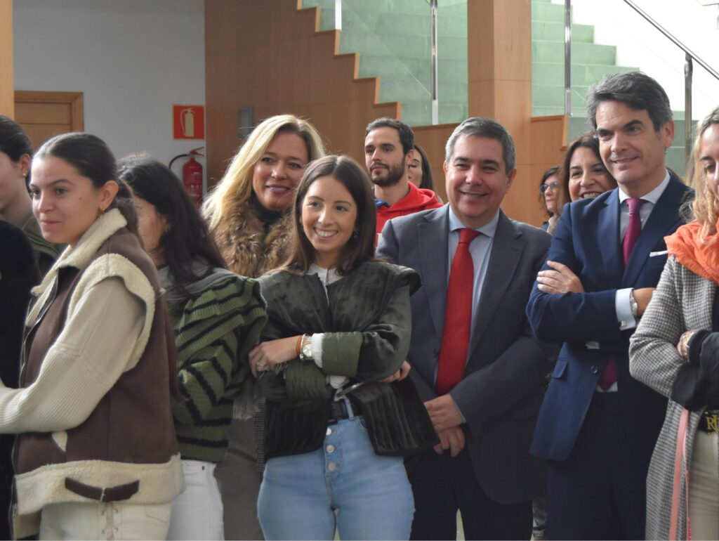 1 alumnos ceu andalucia 1 &bull; CEU Andalucía celebra la llegada de la Navidad