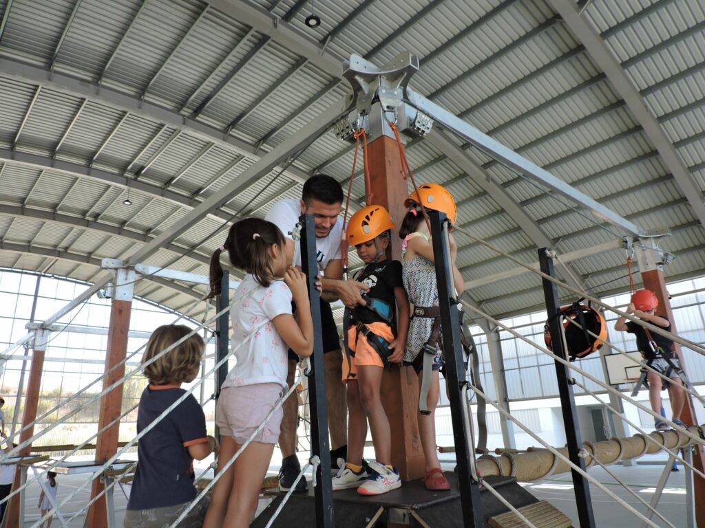 1 bosque &bull; Más de 250 niños participan en el Summer Camp del Colegio CEU San Pablo Sevilla