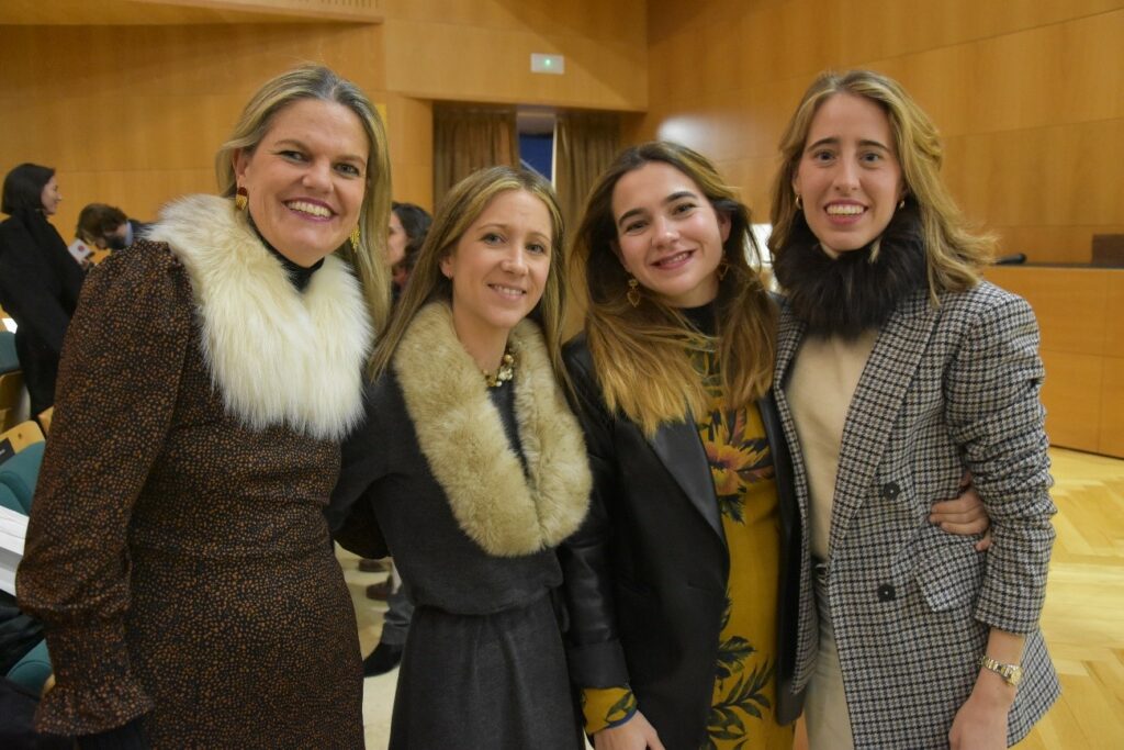 1 colegio ceu &bull; Sandra Millán, docente del Colegio CEU San Pablo Sevilla: “Tras diez años, el centro es un referente en el ámbito educativo, manteniendo el ideario y los valores que constituyen su razón de ser”