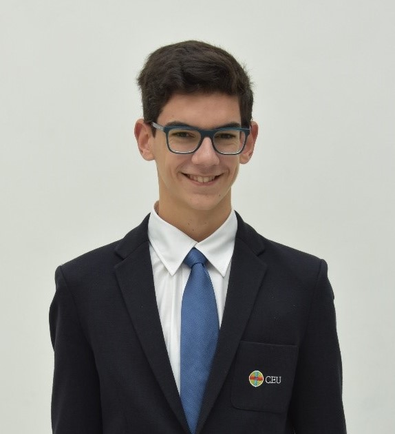 1 colegio ceu sanpablo 1 • Alberto Llanes, alumno del Colegio CEU San Pablo Sevilla: “Confío plenamente en que van a hacer un Bachillerato excepcional y será una gran experiencia inaugurar esta nueva etapa”