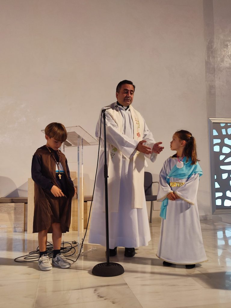 1 dia de todos los santos &bull; Festividad del Día de Todos los Santos, en el Colegio CEU San Pablo Sevilla