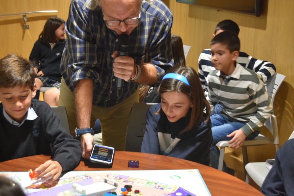 1 disciple participacion alumnos • Alumnos de 5º de Primaria del Colegio CEU San Pablo Sevilla participan en el II Concurso Disciple