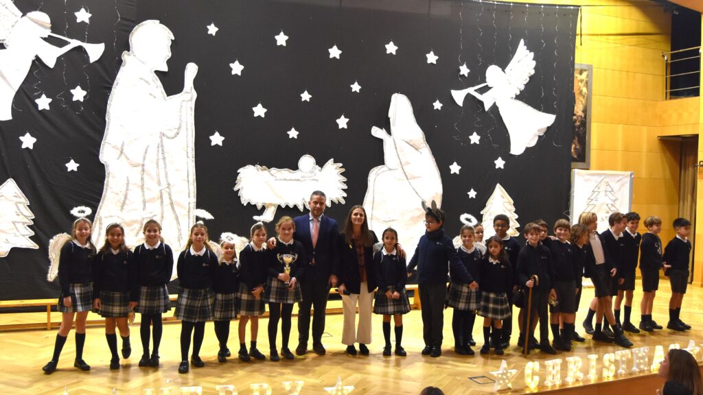 1 imagen 2 &bull; VIII Certamen de Villancicos de Primaria del Colegio CEU San Pablo Sevilla