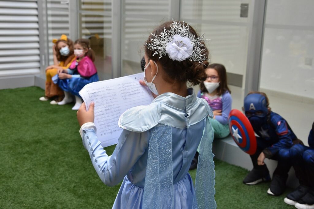 1 libro cole 1 • Storytelling Week en el Colegio CEU San Pablo Sevilla