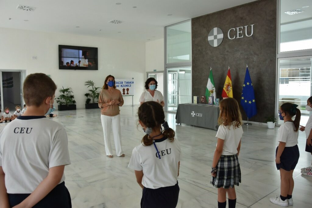 1 marcapaginas 1 &bull; El Colegio CEU San Pablo Sevilla entrega los premios de su VIII Concurso de Marcapáginas