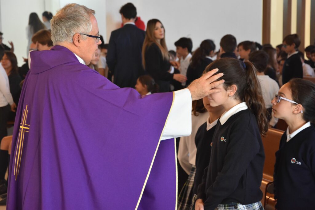 1 previa cuaresma • CEU Andalucía celebra la Cuaresma, camino hacia la Pascua