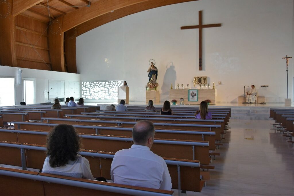 1 rosario5 &bull; Celebrado el mes del Rosario con su rezo todas las tardes de los miércoles