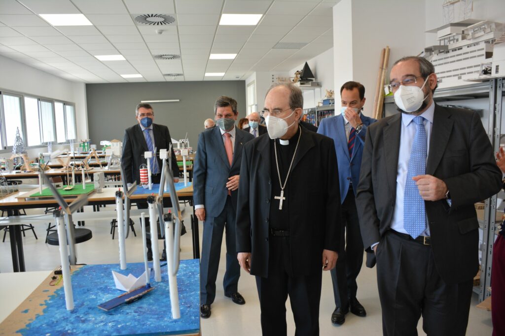 1 visita instalaciones 234 3 &bull; El Colegio CEU San Pablo Sevilla amplía sus instalaciones e inaugura la nueva etapa de Bachillerato