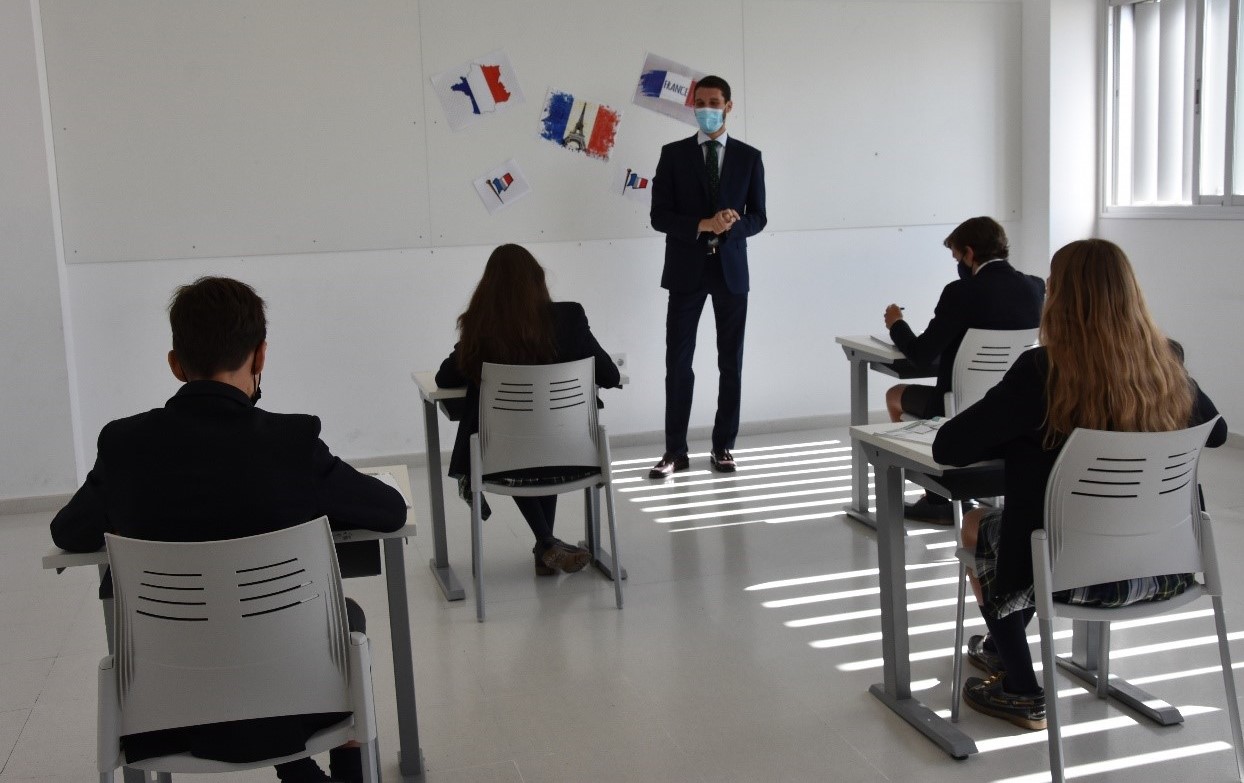 frances ceu andalucia &bull; El Instituto de Idiomas CEU Andalucía pondrá en marcha cursos intensivos de francés para los alumnos de Secundaria del Colegio CEU San Pablo Sevilla