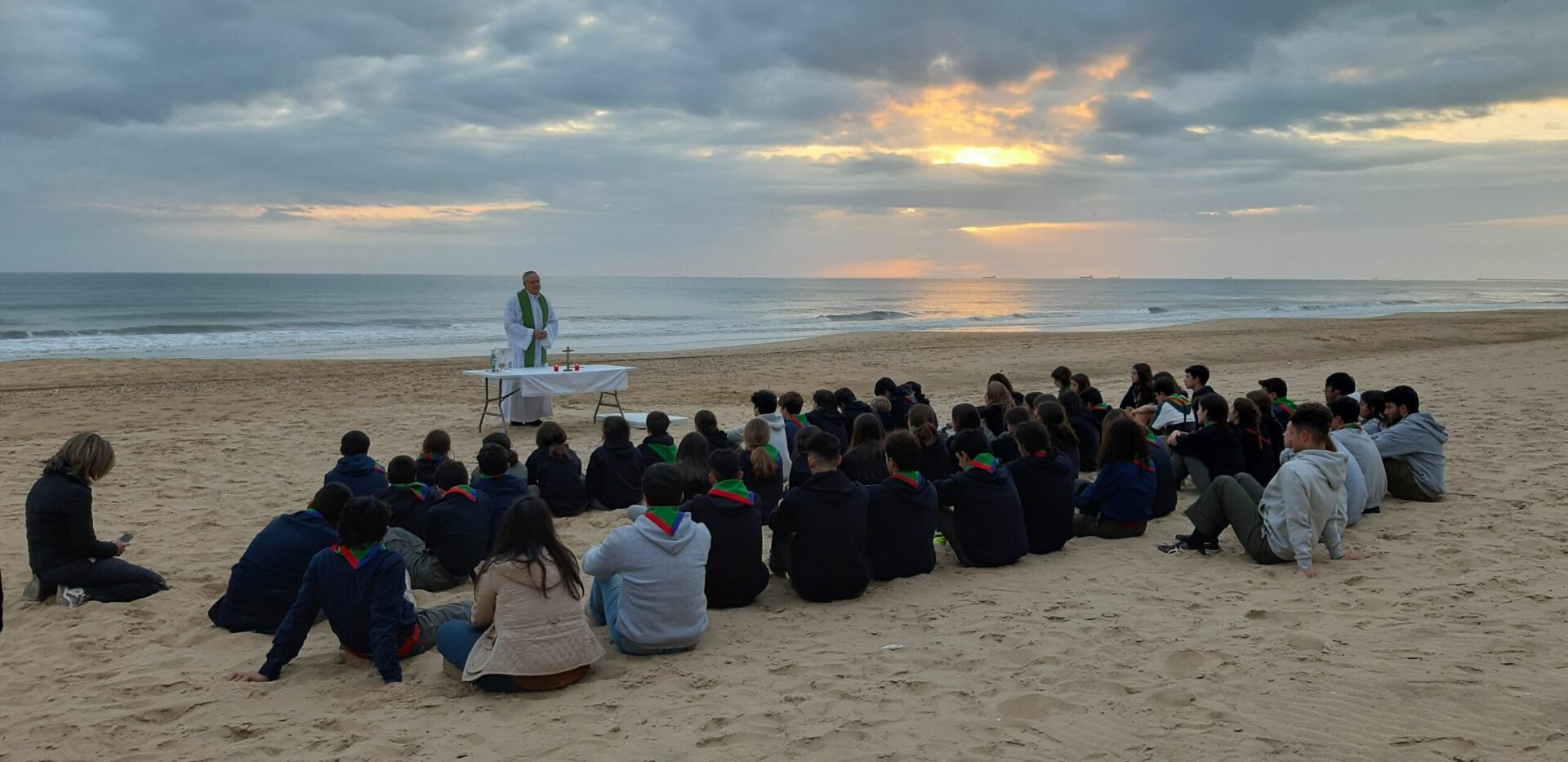 20220226 190240 scaled &bull; El grupo Scouts del Mar del Colegio CEU San Pablo Sevilla realiza una acampada en Mazagón