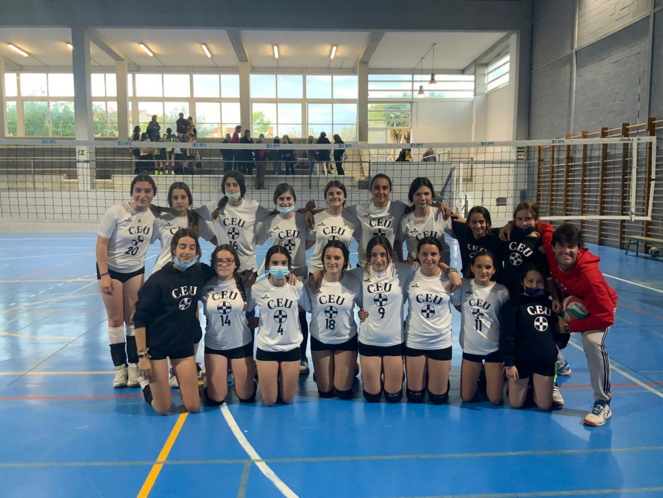 voleibol1 &bull; Varios equipos de voleibol del Colegio CEU San Pablo Sevilla, clasificados para las finales de los Juegos Deportivos Escolares de Escuelas Católicas