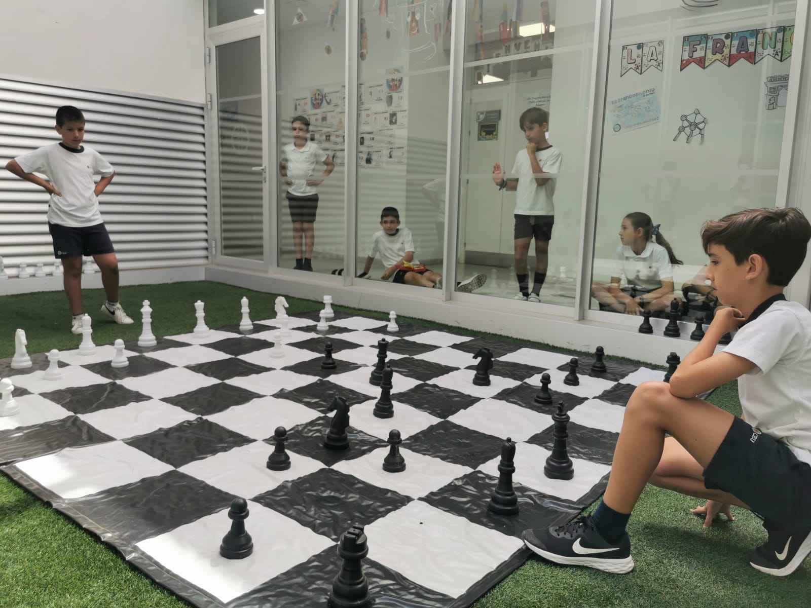 WhatsApp Image 2022 05 26 at 12.36.35 PM2 &bull; ‘Let’s play chess’ en el Colegio CEU San Pablo Sevilla