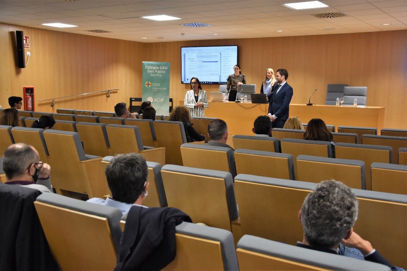 bachillerato dual ceu &bull; Reunión informativa de Bachillerato Dual en el Colegio CEU San Pablo Sevilla
