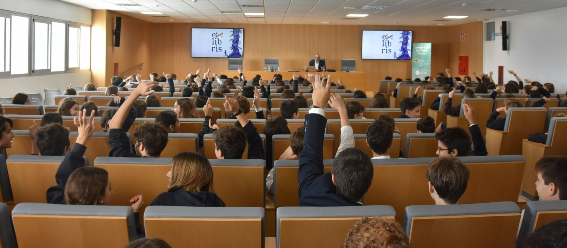 DSC 8735 scaled &bull; Alumnos del Colegio CEU San Pablo Sevilla asisten a la primera sesión del proyecto Exlibris l