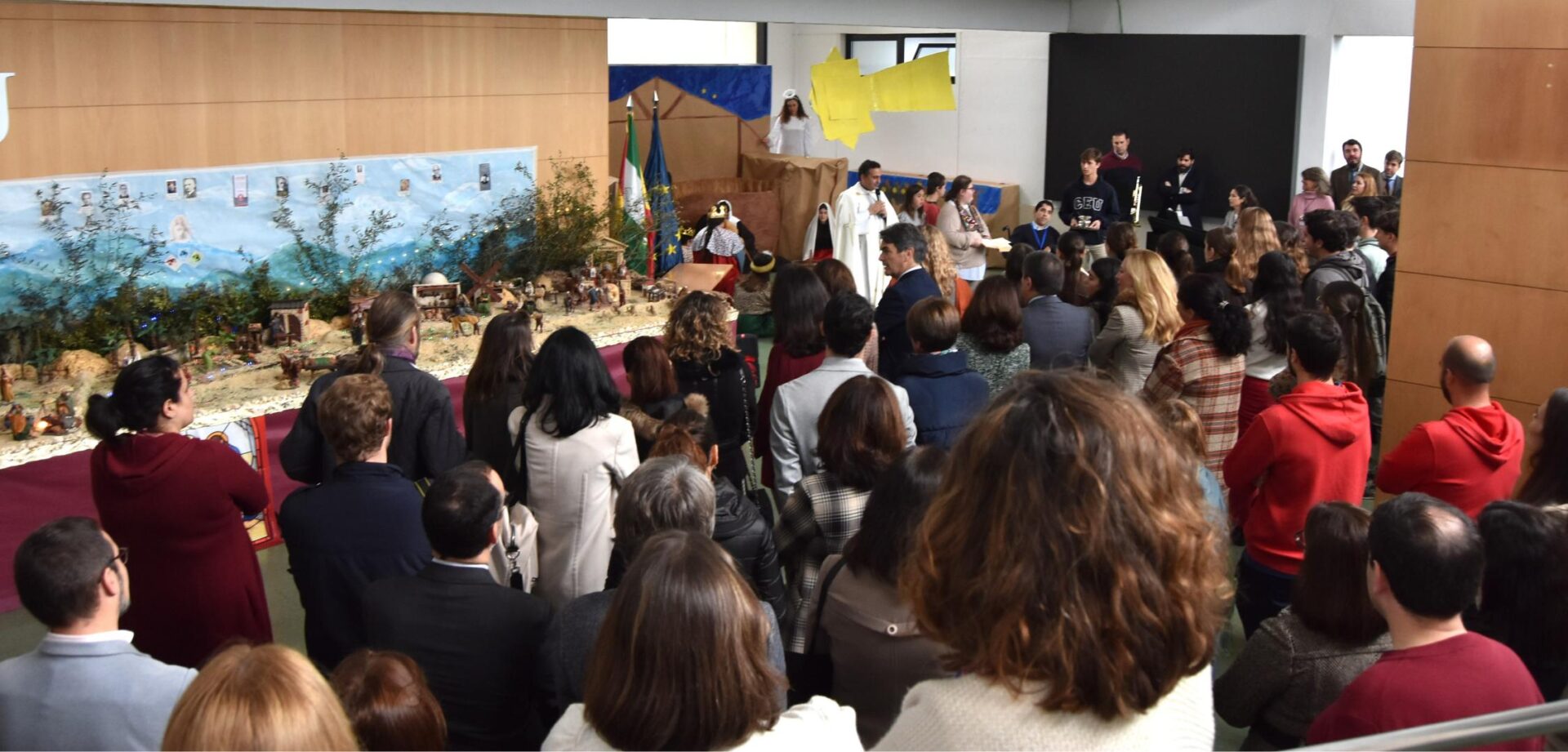 nacimiento bendicion ceu &bull; CEU Andalucía celebra la llegada de la Navidad