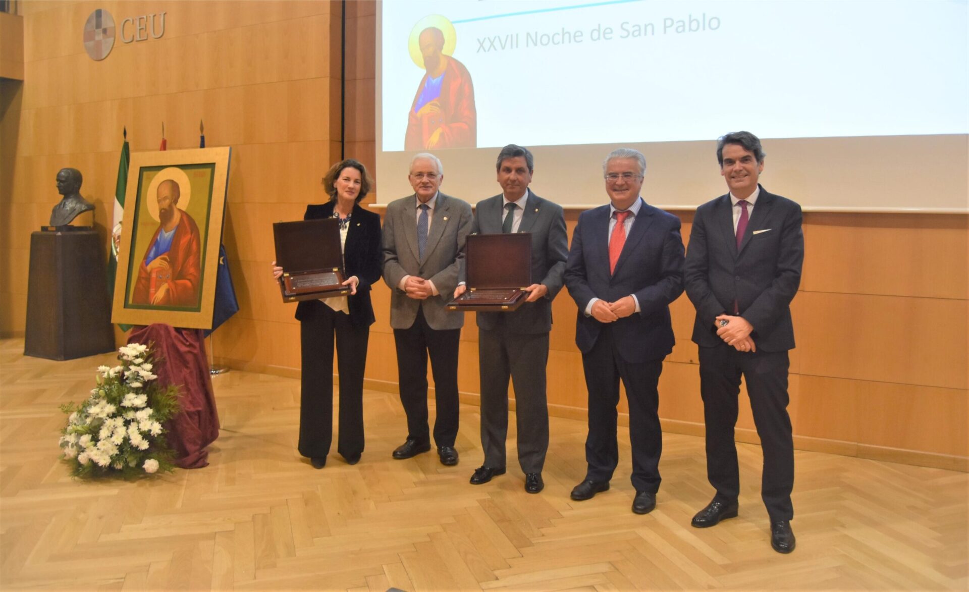 san pablo personal25anos scaled &bull; La XXVII Noche de San Pablo premia el compromiso de su comunidad educativa