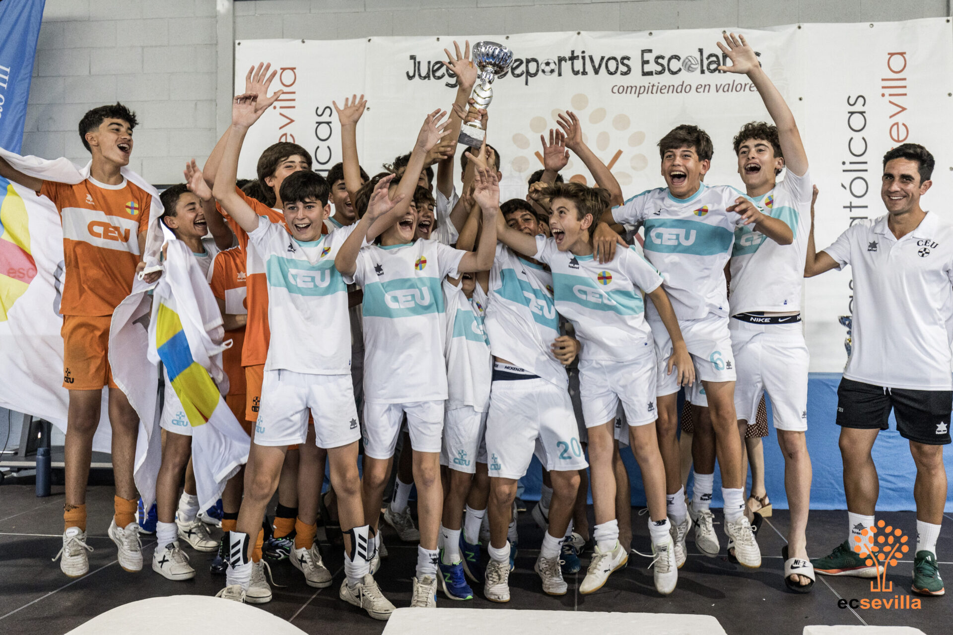 V5A5401 scaled &bull; Triplete de los equipos del Colegio CEU San Pablo Sevilla en la final de Escuelas Católicas