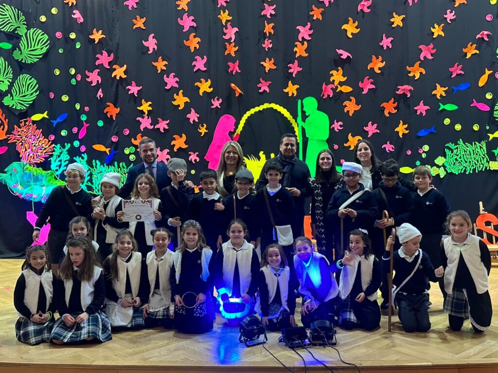 3oA premio al mejor trabajo de preparacion &bull; La Navidad suena a villancicos en el Colegio CEU San Pablo Sevilla