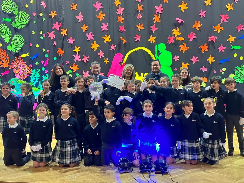 4oA premio a la mejor interpretacion musical &bull; La Navidad suena a villancicos en el Colegio CEU San Pablo Sevilla