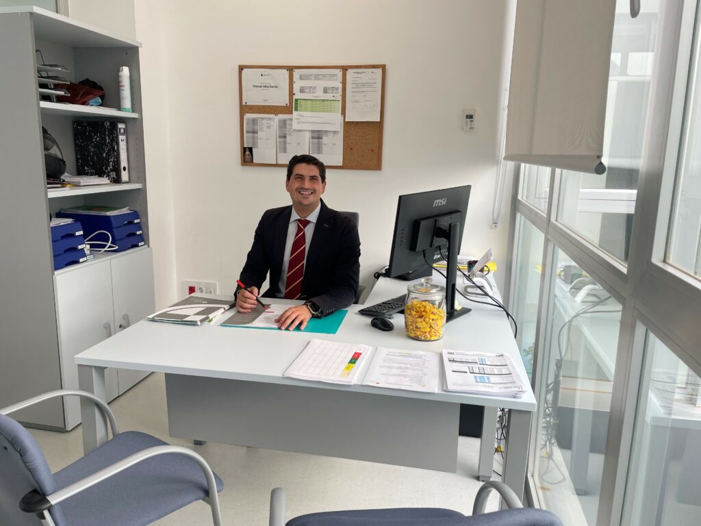 5 &bull; Manuel Alba, coordinador TIC y de Convivencia del Colegio CEU San Pablo Sevilla: “En pocos años, tener formación en nuevas tecnologías será una condición obligatoria para cualquier candidato a una entrevista de trabajo”