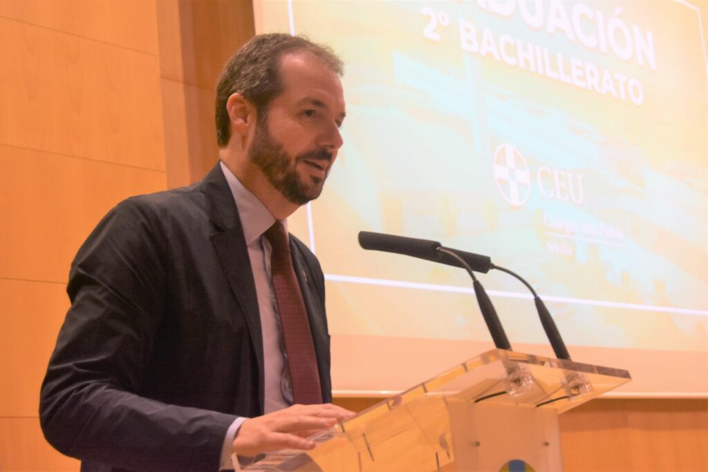 DSC 2417 1 &bull; Graduación de 2º Bachillerato: la primera promoción se despide del Colegio CEU San Pablo Sevilla