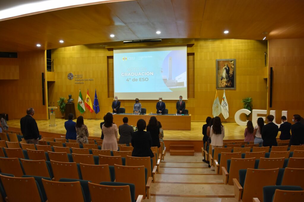 DSC 5587 1 &bull; Graduación de los alumnos de 4º de ESO del Colegio CEU San Pablo Sevilla
