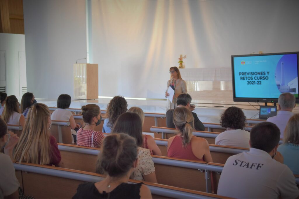 DSC 7222 R 1 &bull; Celebrado el Claustro de Fin de Curso del Colegio CEU San Pablo Sevilla