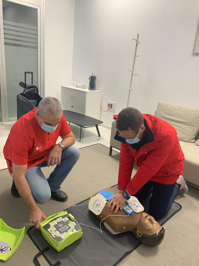 IMG 20220215 WA0012 &bull; Personal del Colegio CEU San Pablo Sevilla participa en un curso de RCP
