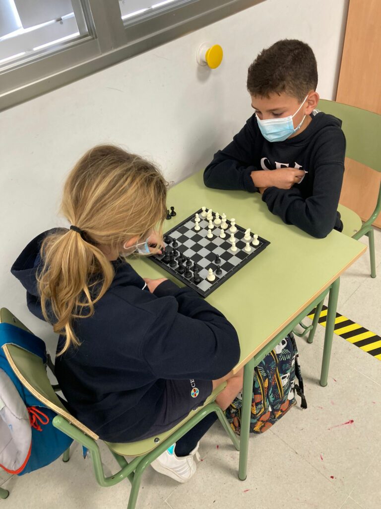 WhatsApp Image 2021 06 16 at 13.27.215 &bull; Celebrado el III Torneo de Ajedrez en el Colegio CEU San Pablo Sevilla