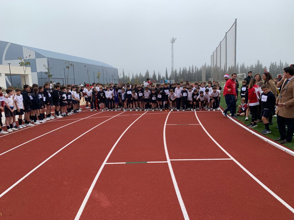 WhatsApp Image 2022 12 22 at 16.07.05 &bull; El Colegio CEU San Pablo Sevilla celebró la ‘I Carrera CEU San Silvestre’