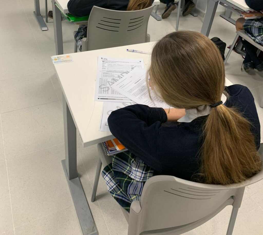 WhatsApp Image 2023 03 02 at 09.39.47 5 &bull; Nuevas jornadas de Mock Exam en el Colegio CEU San Pablo Sevilla