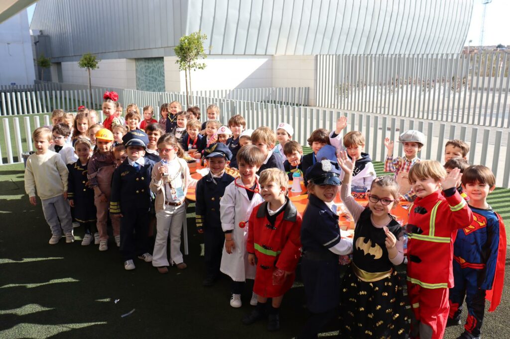 WhatsApp Image 2023 03 17 at 17.17.28 1 &bull; Los alumnos de Educación Infantil del Colegio CEU San Pablo Sevilla celebran la fiesta fin de proyecto al terminar el 2º trimestre