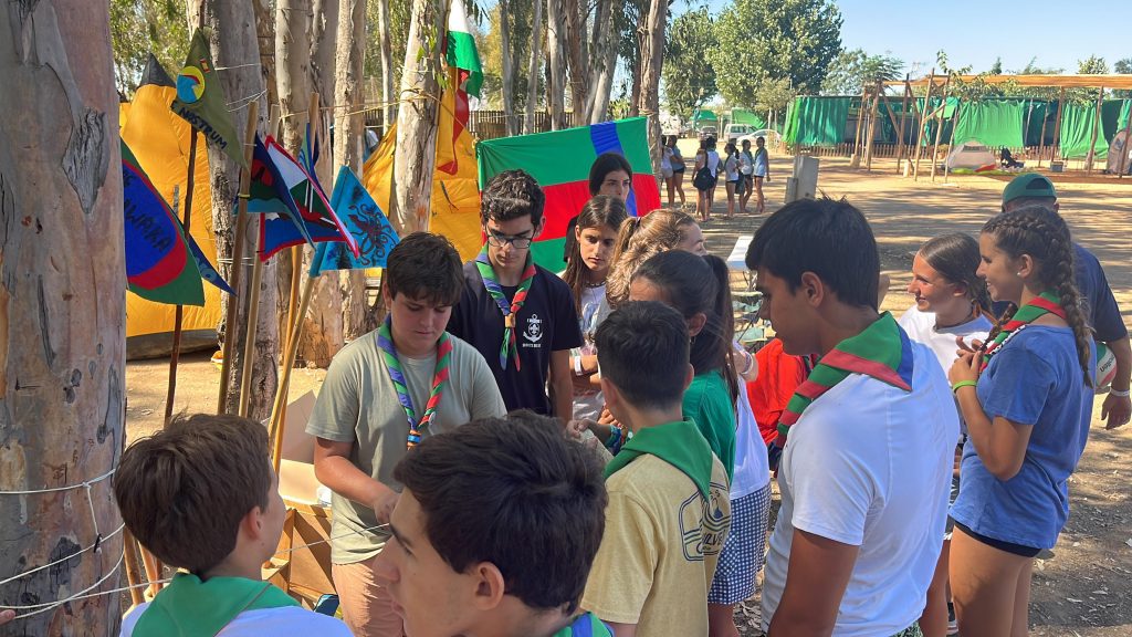 WhatsApp Image 2023 07 14 at 17.39.57 &bull; Los Scouts del Mar del Colegio CEU San Pablo Sevilla participan en una acampada en Huelva y Portugal