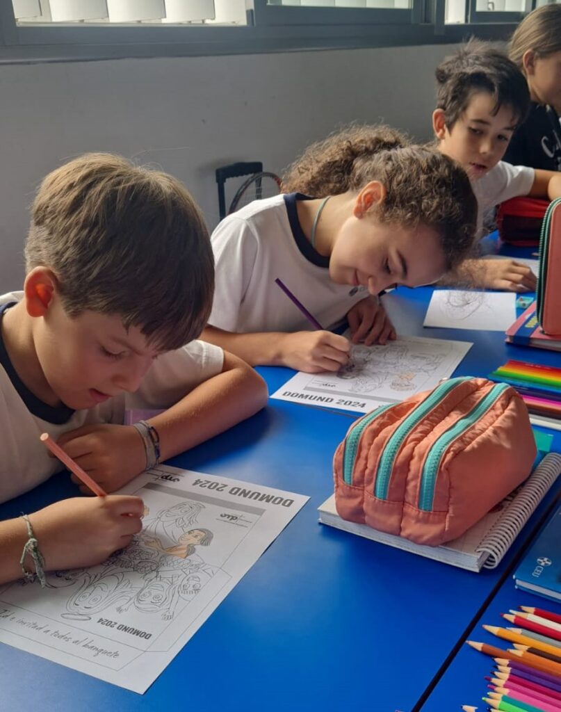 WhatsApp Image 2024 10 18 at 11.43.40 1 &bull; El Colegio CEU San Pablo Sevilla participa en la Semana del DOMUND