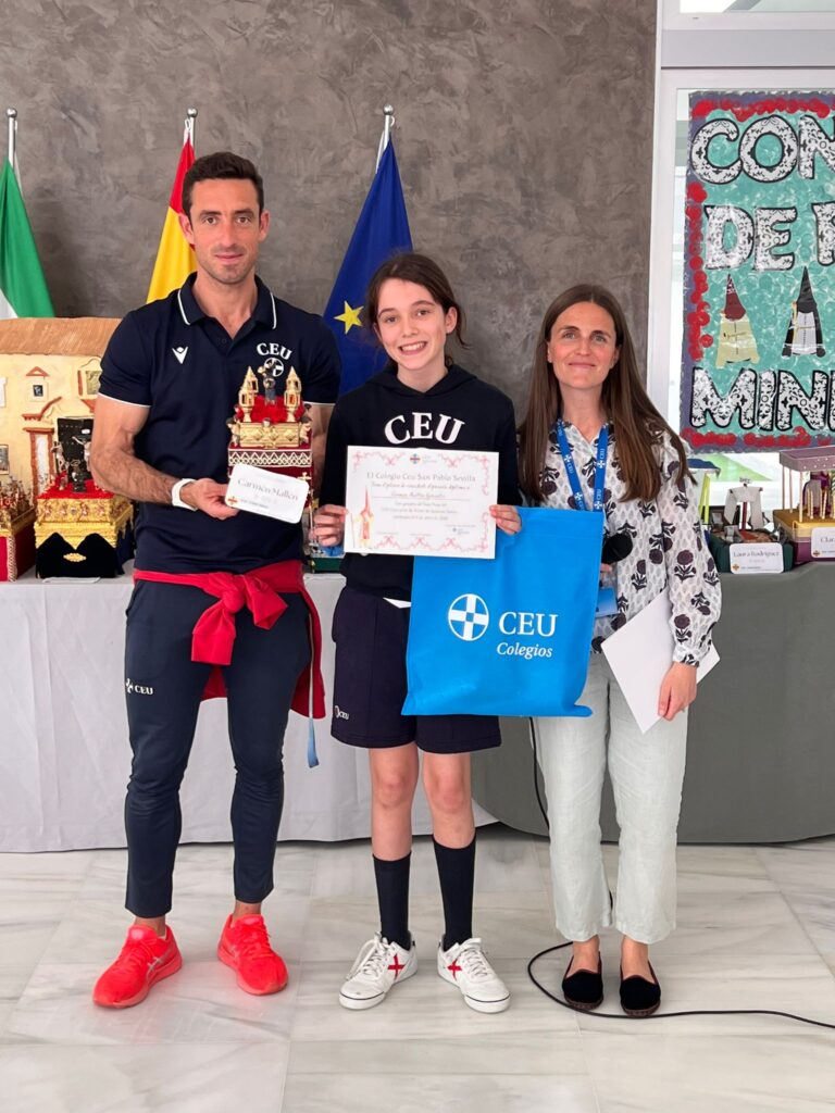 WhatsApp Image 2025 04 09 at 22.12.02 4 &bull; El Colegio CEU San Pablo Sevilla vive la preparación para la Semana Santa