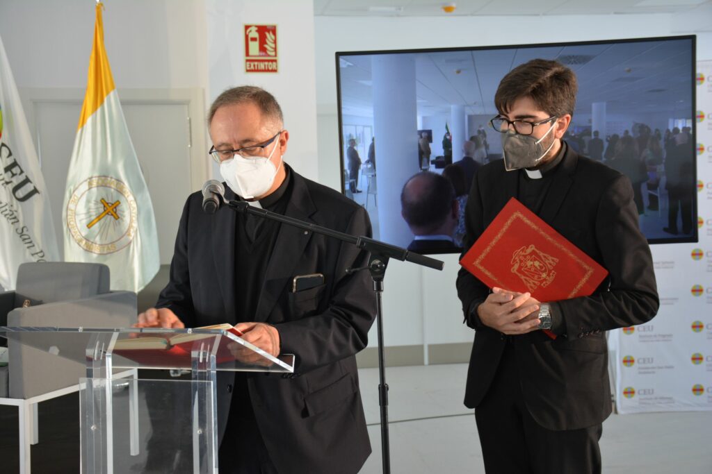 inauguracion bachillerato 779 1 &bull; El Colegio CEU San Pablo Sevilla amplía sus instalaciones e inaugura la nueva etapa de Bachillerato