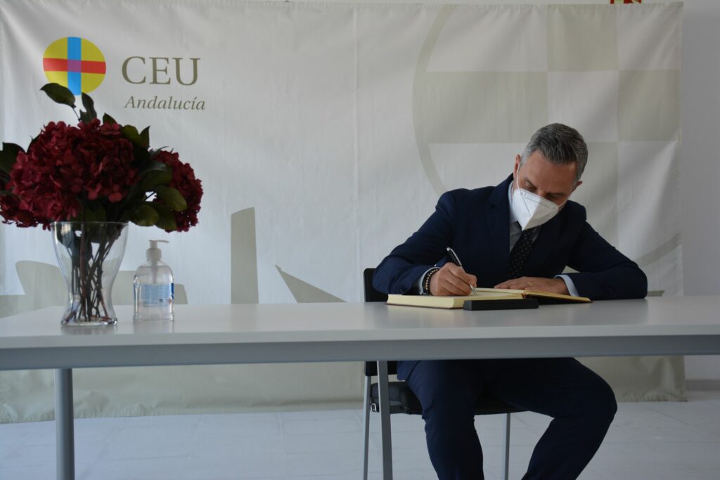inauguracion bachillerato 936 1 &bull; El Colegio CEU San Pablo Sevilla amplía sus instalaciones e inaugura la nueva etapa de Bachillerato
